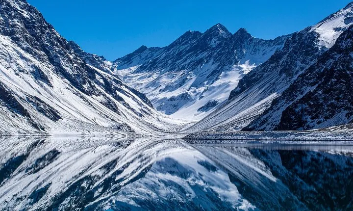 Full Day Tour to Portillo and Laguna del Inca