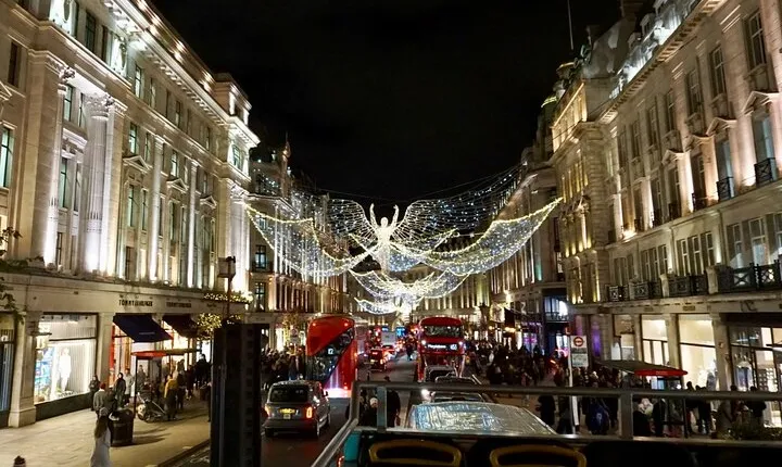 See London Christmas Lights Open-Top Bus Tour with guide