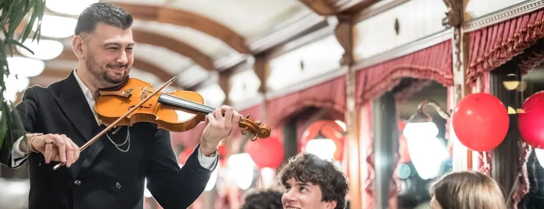 Hungarian dinner with Danube River cruise