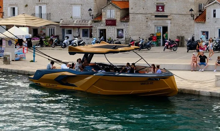 Blue Lagoon & 3 islands private boat tour