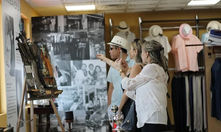 Little Havana Miami: Classic Cars, Cigar Factory, Coffee and more