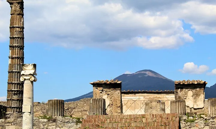 Skip the line Pompeii and Vesuvius full day tour from Sorrento