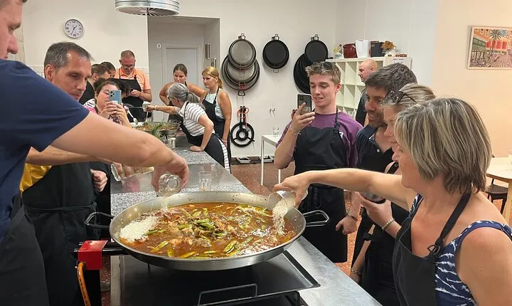 Valencian Paella Cooking Class, Tapas & Sangria - Evening