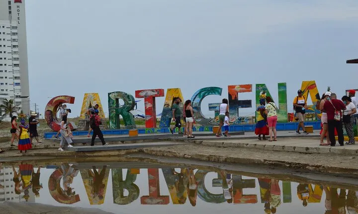 City Tour in Chiva through the City of Cartagena