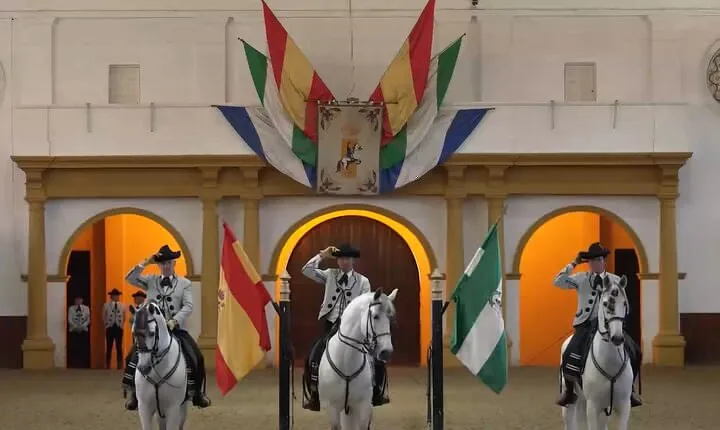 Jerez and Cadiz, with Horse Ballet and Sherry Tasting Full-day from Seville