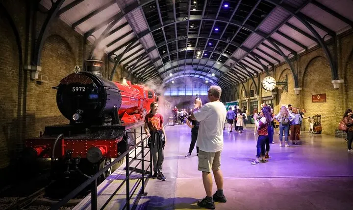 The Making of Harry Potter: Warner Bros. Studio Tour & Transfers