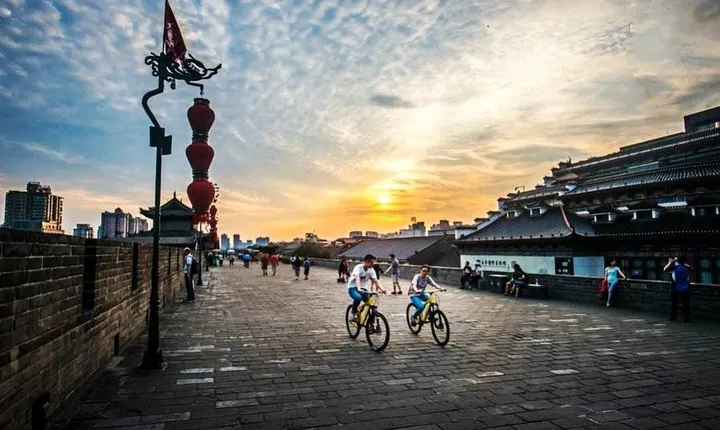 4-Hour Private Tour of Xi’an with City Wall,Wild Goose Pagoda and Muslim Quarter