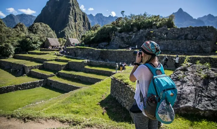 2-Day Sacred Valley & Machu Picchu by Train - Small Group Tour