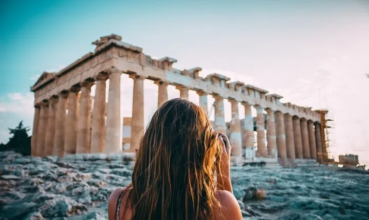 Santorini, Naxos and Athens on an adventure through Greece