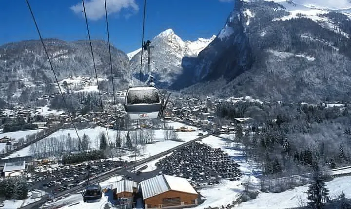 Private Transfer from Geneva Airport to Samoens
