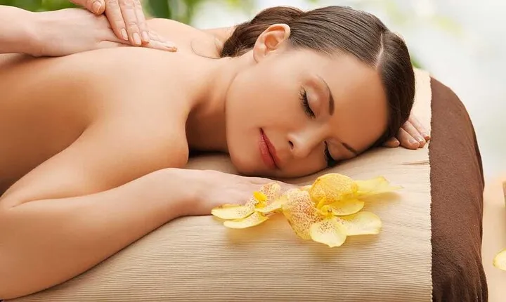 1 Hour Massage with Jacuzzi, Sauna and Steam in Hurghada