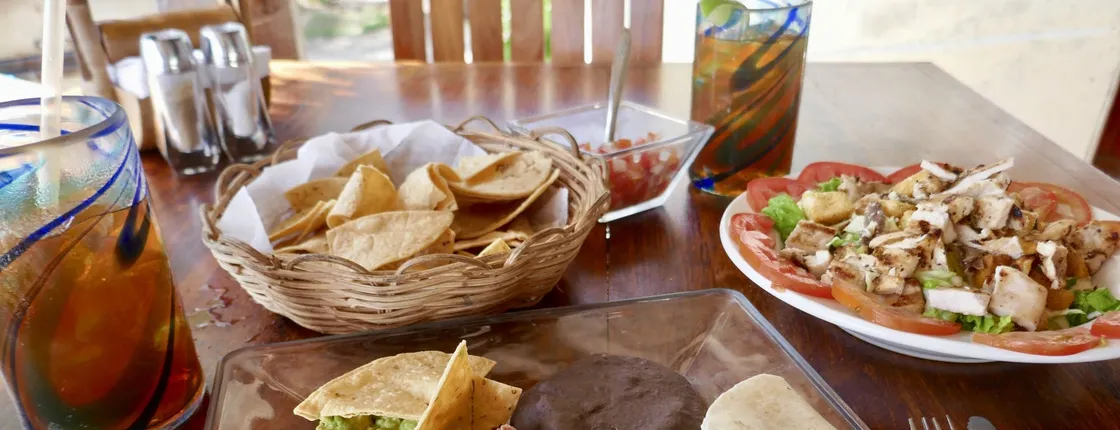 Dinner Experience With a Local Family in Playa del Carmen