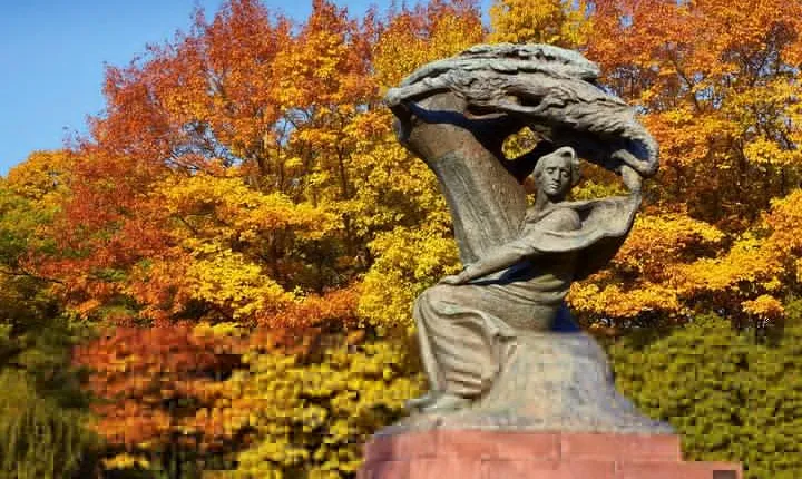 Frederic Chopin Private Tour in Warsaw and Zelazowa Wola with lunch