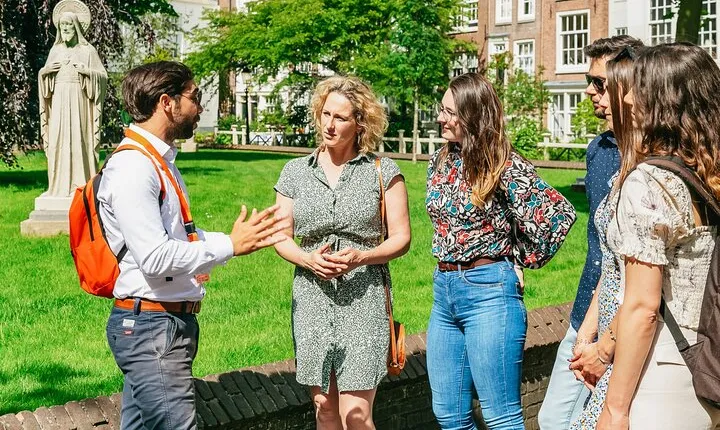 Secrets of Amsterdam Walking Tour plus Dutch Sweets Tasting
