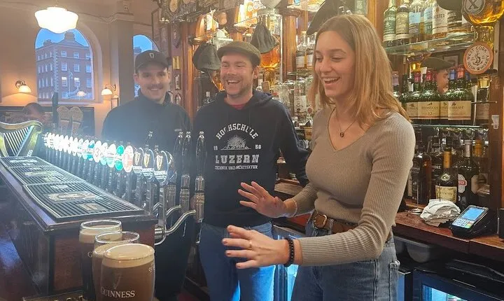 Pub Crawl Walking Tour Through the Heart of Irelands Capital