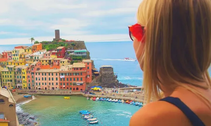 Cinque Terre Full-Day Tour from Milan: Riomaggiore, Manarola &…