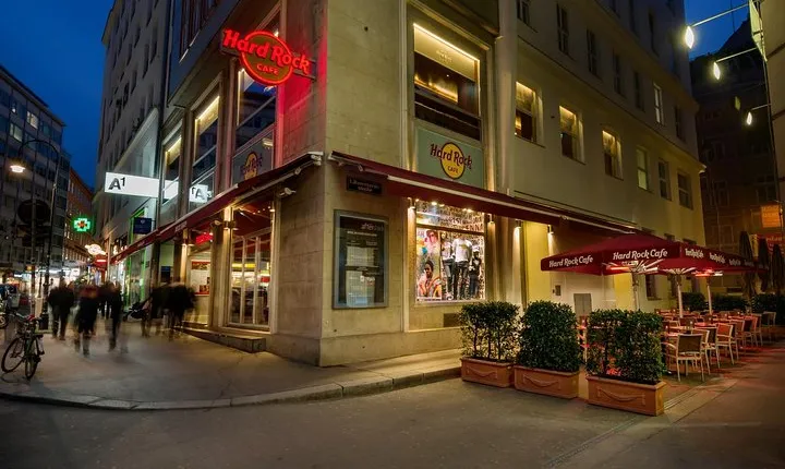 Hard Rock Cafe Vienna with Set Menu for Lunch or Dinner