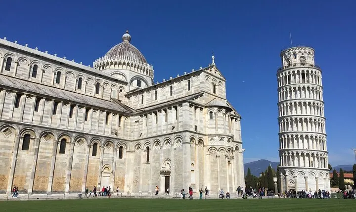 Following the Truffle Trail and Pisa Gastronomic Tour from Lucca