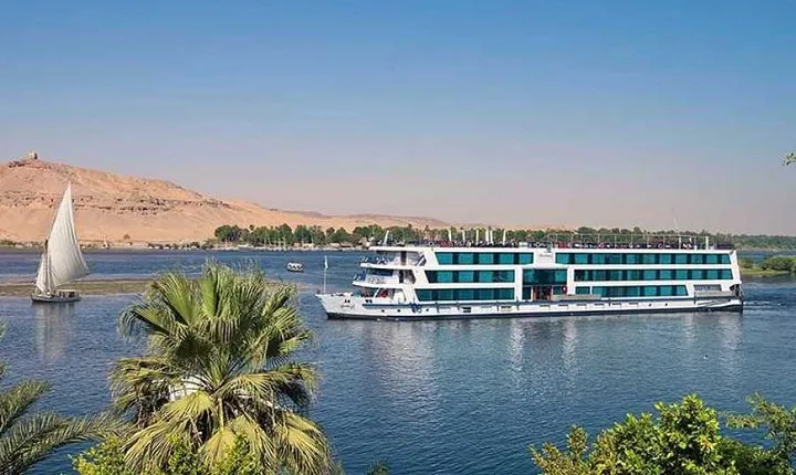 4 Days Aswan to Luxor Nile Cruise from cairo with FLIGHT