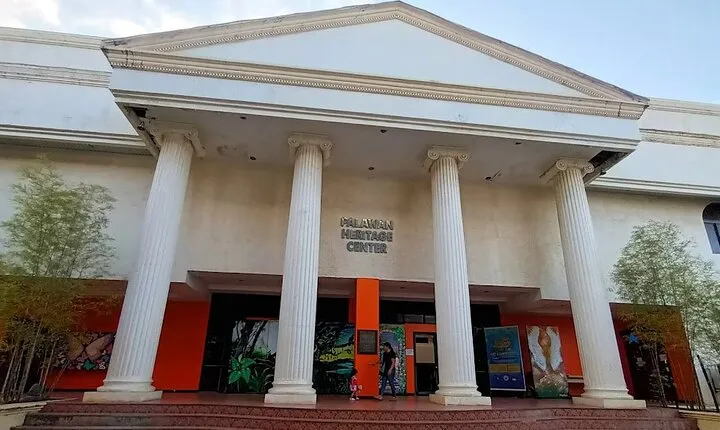 Shore Excursion: Puerto city tour + museum tour + shopping