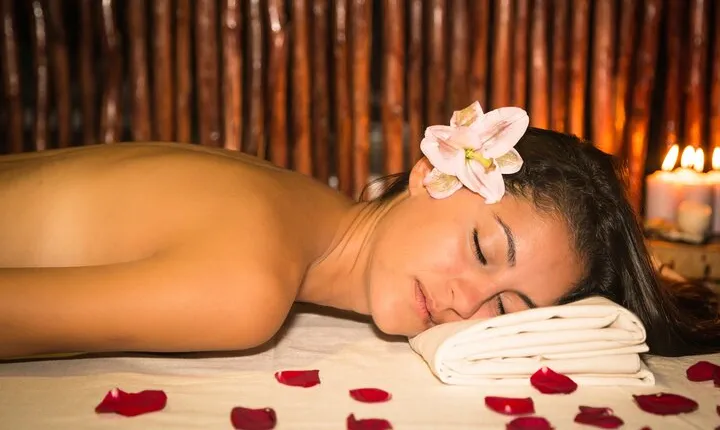 2 Hours Relaxing SPA Massage with Facial Mask in Cozumel