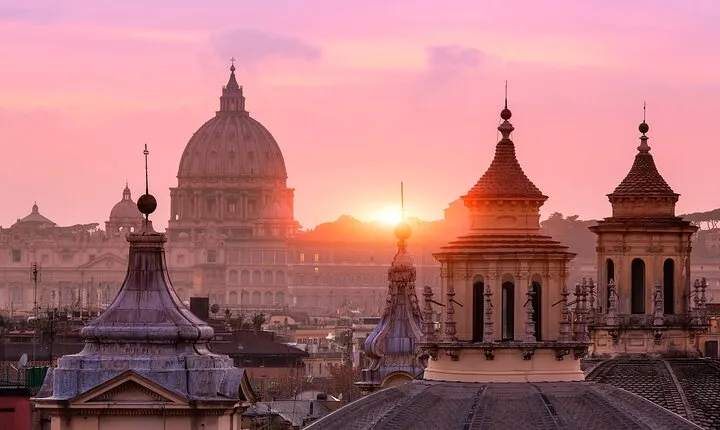 Vatican & Sistine Chapel Tour With Access To St. Peter's Basilica