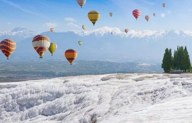Pamukkale Sunrise Hot Air Balloon Flight