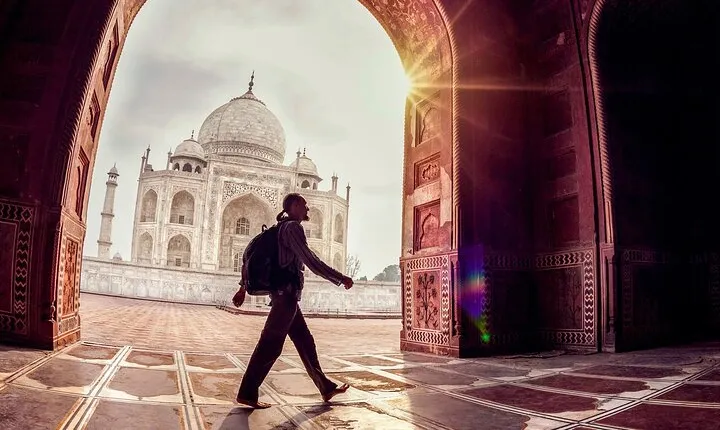 Sunrise Taj Mahal and Agra Fort Private Tour from Delhi by Car All Inclusive