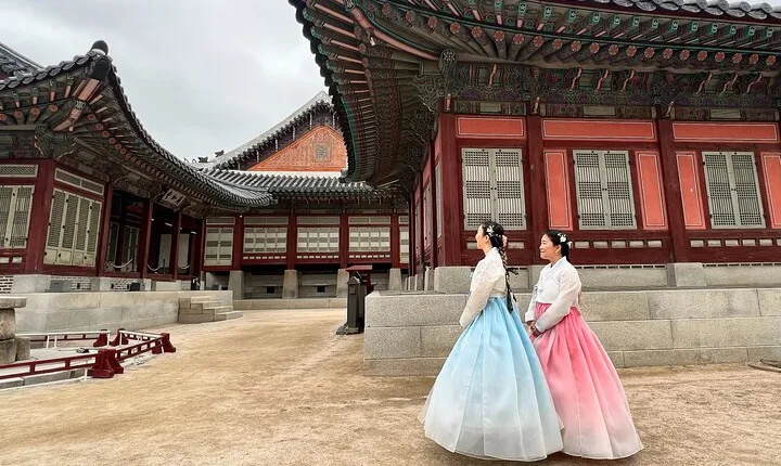 Seoul Cultural Tour - Kimchi Making, Gyeongbok palace with Hanbok