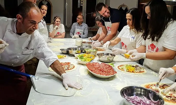 Pizza and Gelato Making Class in Rome