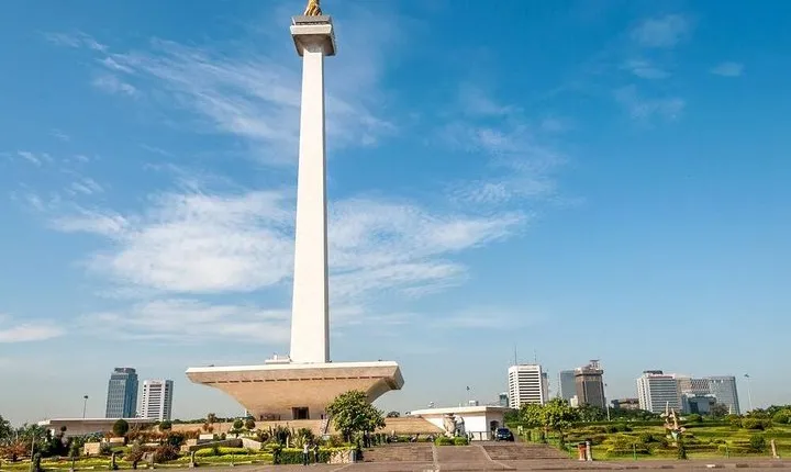 Jakarta Tour With Guide include Lunch