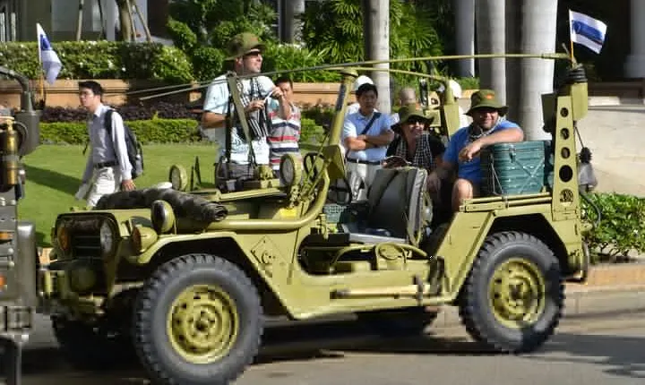 Half-Day Tour of Ho Chi Minh City on Restored Army Jeep