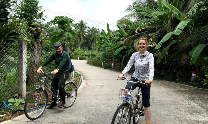 Private Mekong Delta Adventure: My Tho & Biking on BenTre Island
