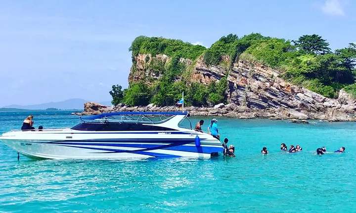 Snorkeling & Island Hopping