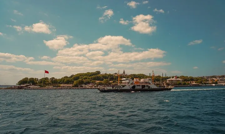 Private Istanbul Layover Tour from Airport with Guide and Van