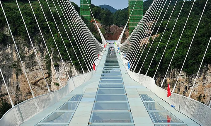 Private Tour of Zhangjiajie Grand Canyon Glass Bridge and Baofeng Lake
