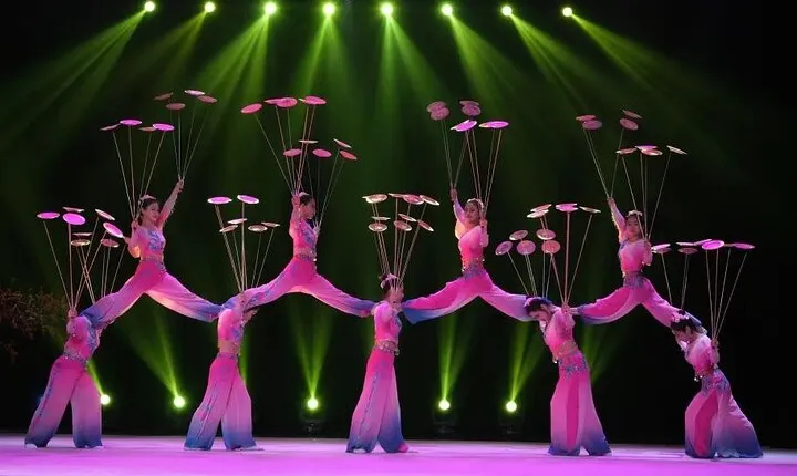 Beijing Acrobatics show & Hutong Snack Street Walking PrivateTour
