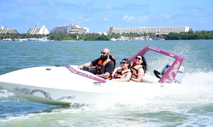 Cancun Speedboat And Snorkel Tour