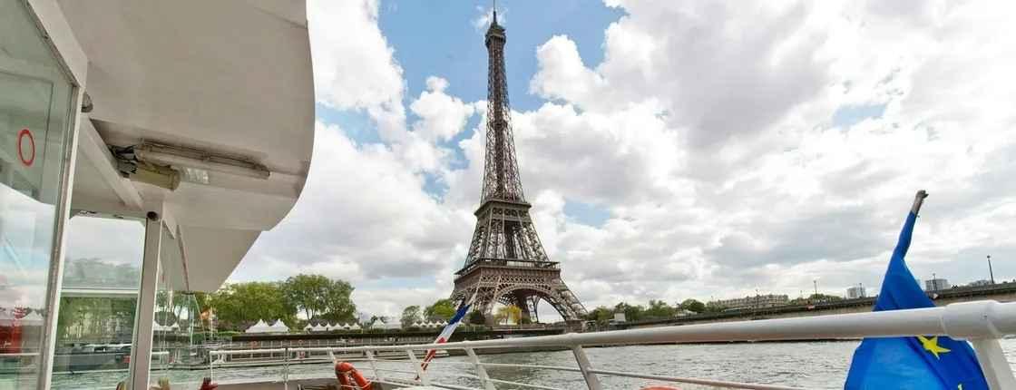 Paris Hop-On Hop-Off Cruise & Landmarks Audio Tour