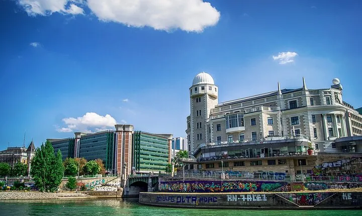 Welcome to Vienna: Private 2.5-hour Highlights Walking Tour