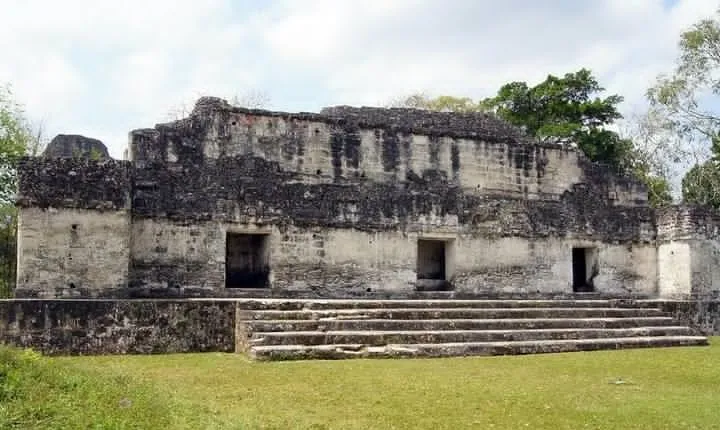 Tikal and Yaxha Overnight Trip by Air from Antigua
