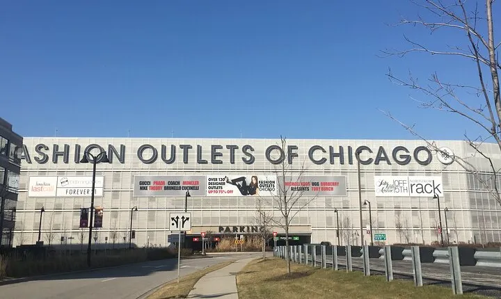 Private Shopping Tour from Chicago to Fashion Outlets of Chicago