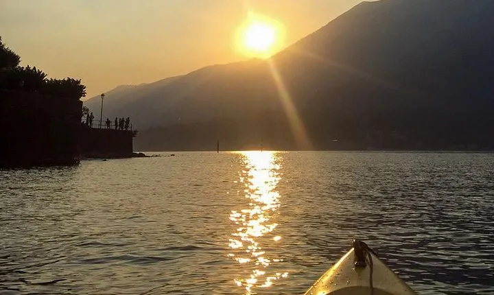 Lake Como Golden Hour Kayak Tour