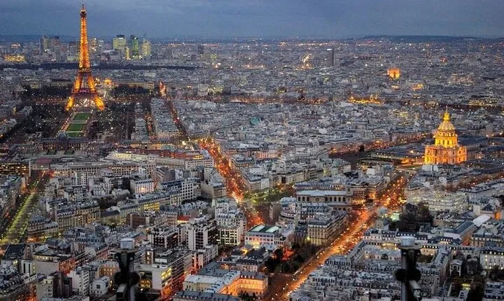  Audio-Guided Montparnasse Tower Tour with Priority Admission