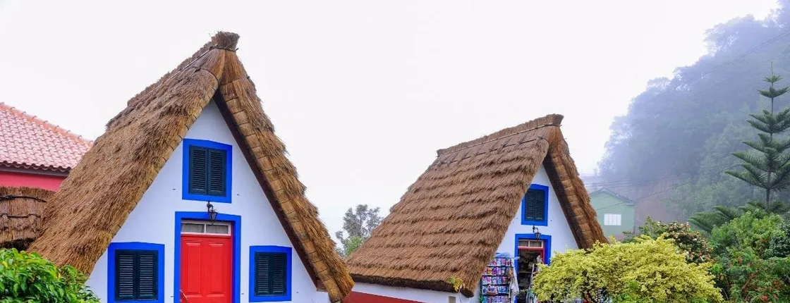 Full-day Madeira Island East tour with Santana houses visit