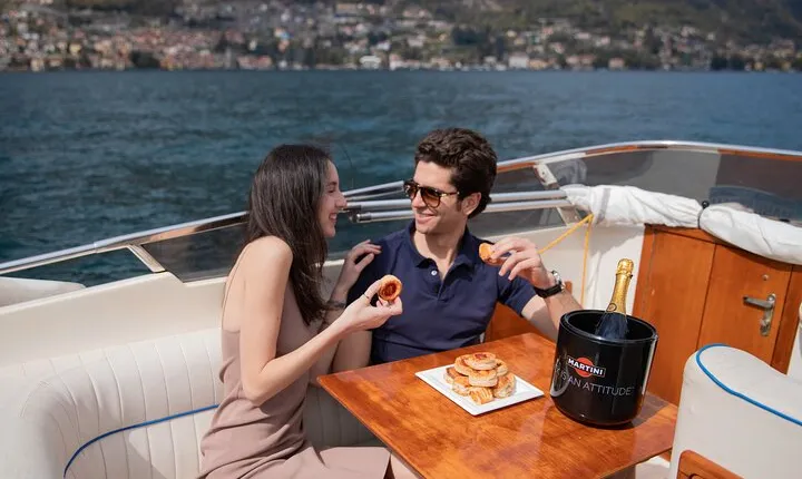 2 hours Private Boat Tour Lake Como for Groups from 1 to 6 People