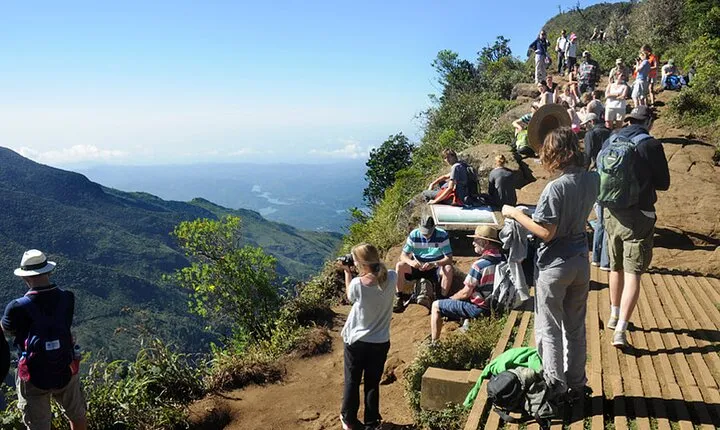 Nuawara Eliya Horton Plains Tea Plantaition and Water Fall with Lunch