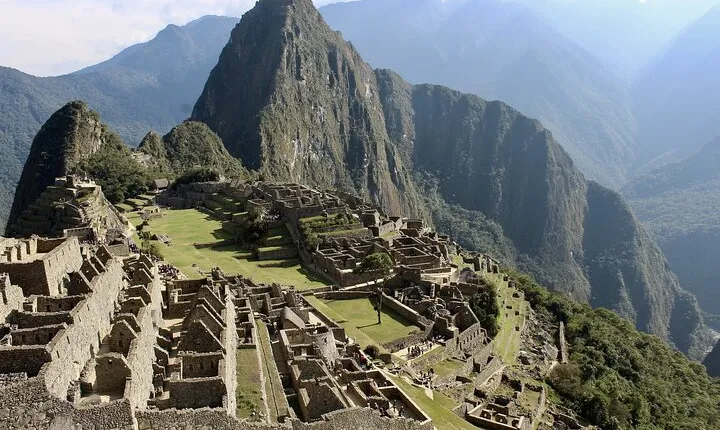 Private Transfer From Cusco To Puno With 2 Sightseeing Hours