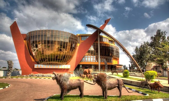 Visit Cultural Heritage Center and Local Gallery