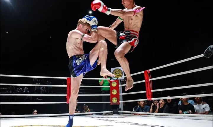 Lumpinee Stadium Muay Thai Fight Night